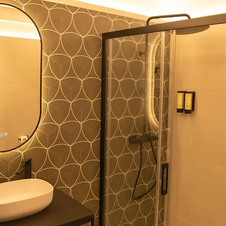 Intramuros 4*