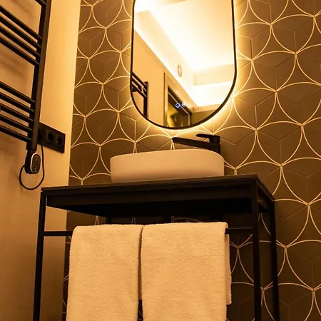 Intramuros Aparthotel 4*