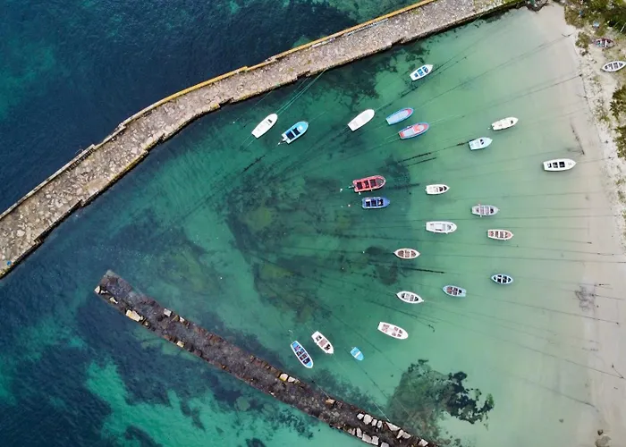 Intramuros Apart-hotel Muros