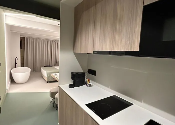 Apart-hotel Intramuros 4*